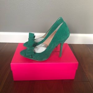 Betsy Johnson | Remixx Pump | Size 6.5